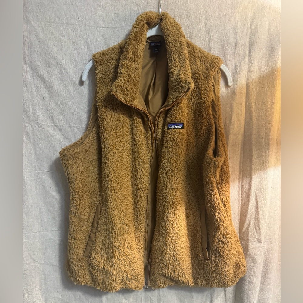 Women’s Patagonia Tan Fleece Vest